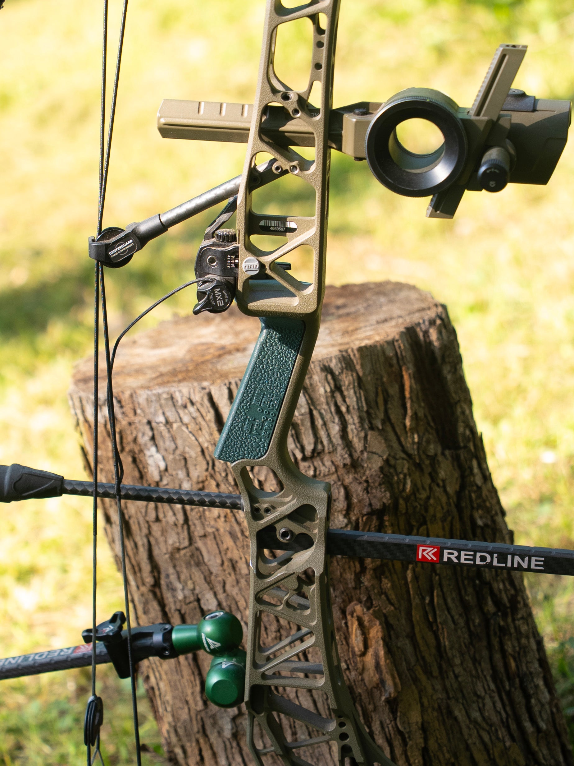 VOID (T.K.) Mathews Bow Grip (ESSENTIAL)